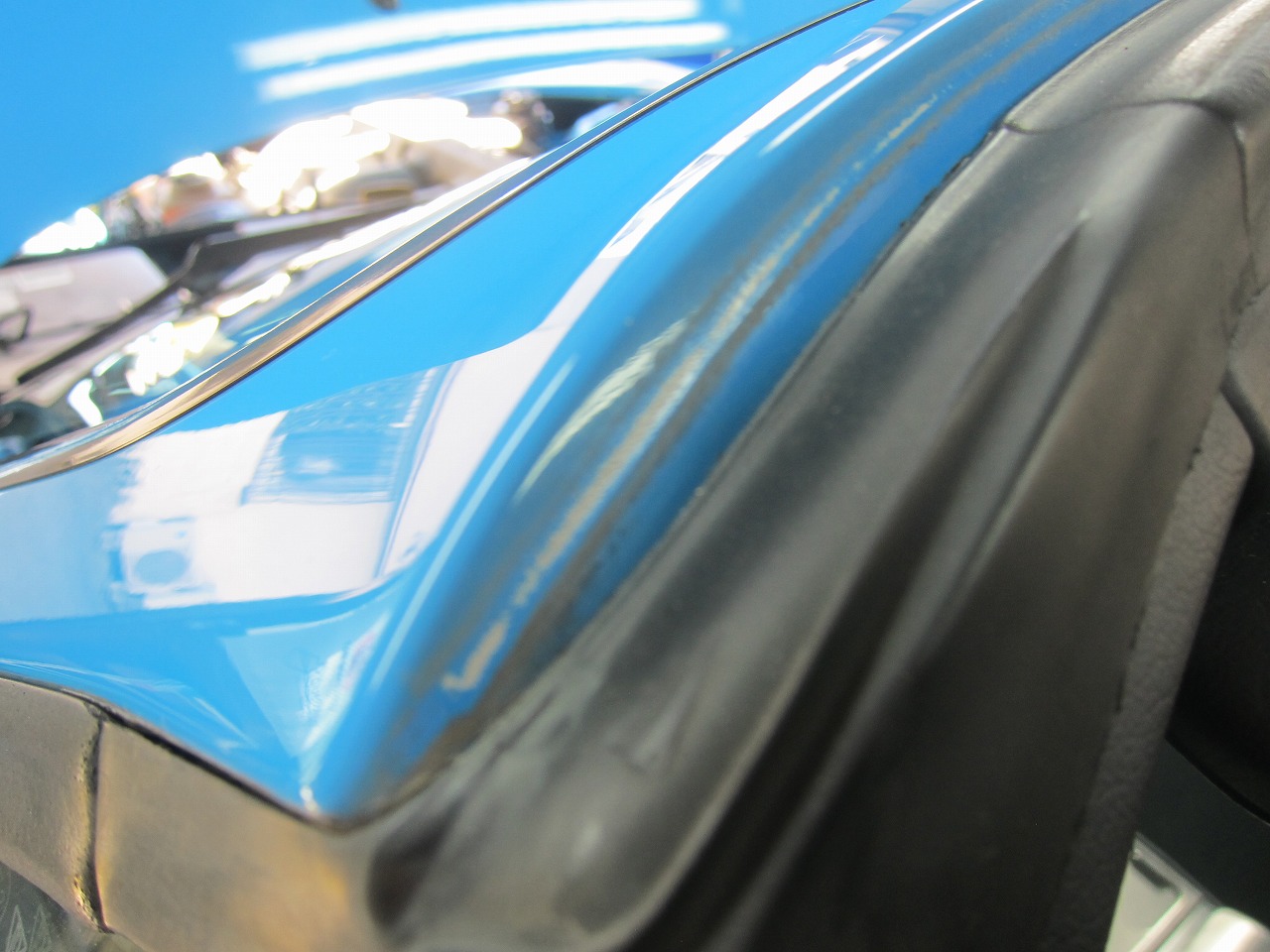 ポルシェ 968 経年車のディテーリングとガラスコーティング カービューティープロ ブルーボトル ガラスコーティング 東京